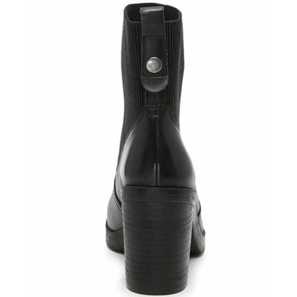 Naked Feet Leather Bootie in Black Size 8M - Picture 3 of 3